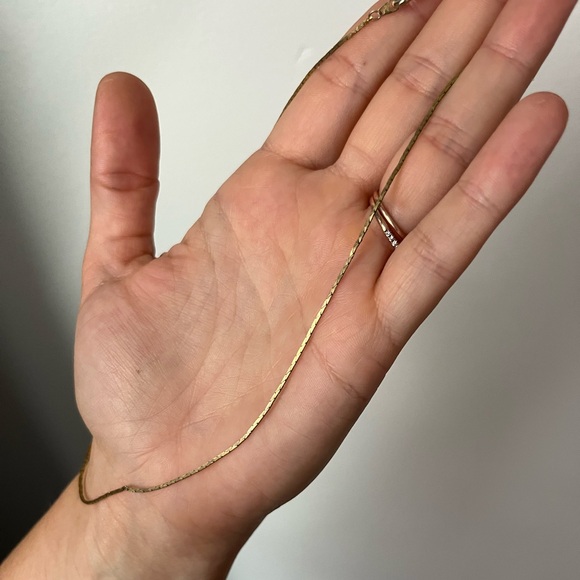 Dainty Gold Chain Necklace - Picture 5 of 15